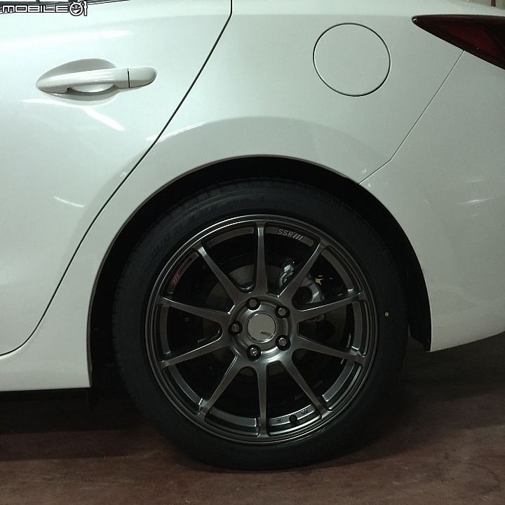[簡易開箱] New Mazda 3 四門白色頂級款 (4D白)