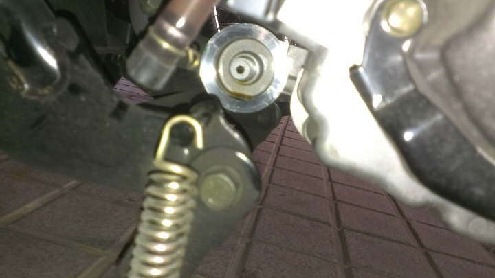 BON 125 DIY裝輔助煞車燈&換機油芯分享~~