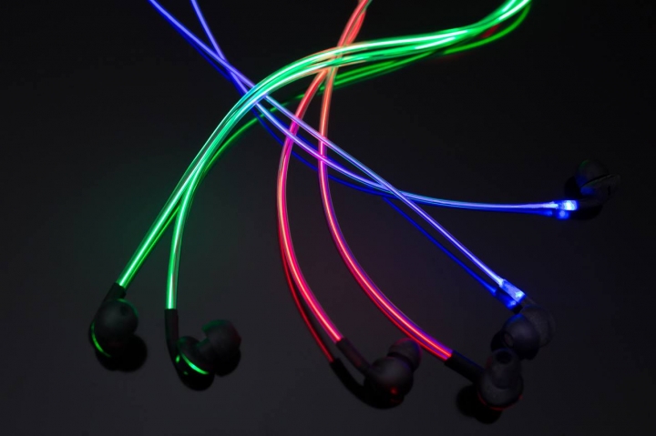 glow headphones耳機