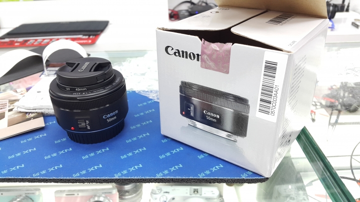耶 開箱文 50mm F1.8 STM