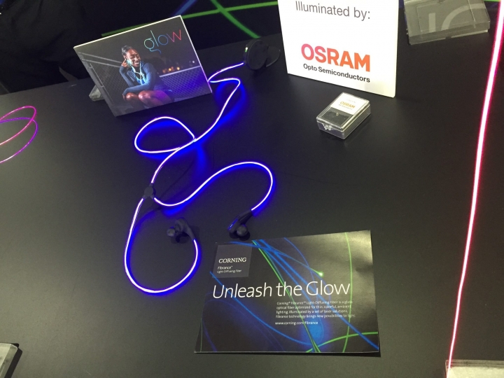 glow headphones耳機