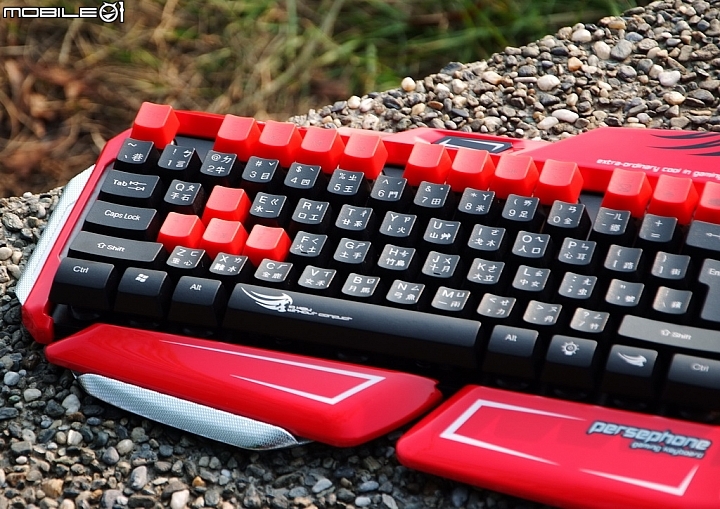 T.C.STAR PERSEPHONE TCK804類機械式電競鍵盤入手心得