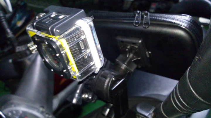 原本只想裝車充 結果一路裝到胎壓偵測器【SUMOLE TPM-1】