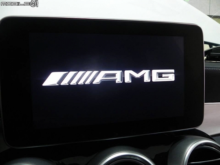 W205 C250升級COMAND NTG5.0