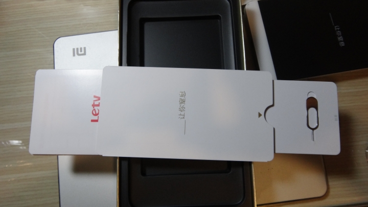 樂視 樂MAX-64G銀 簡單開箱