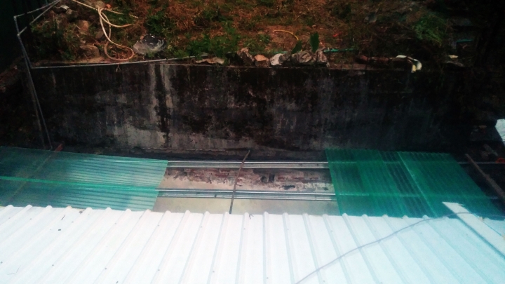 [DIY]老屋屋頂鋪設彩色鋼板