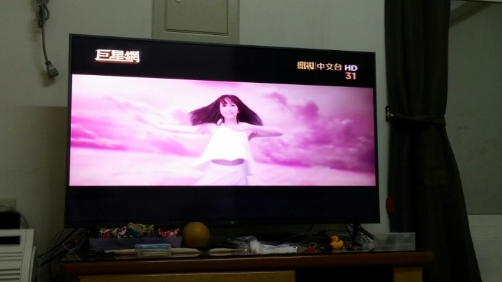 小米電視2S簡易開箱，隨手拍