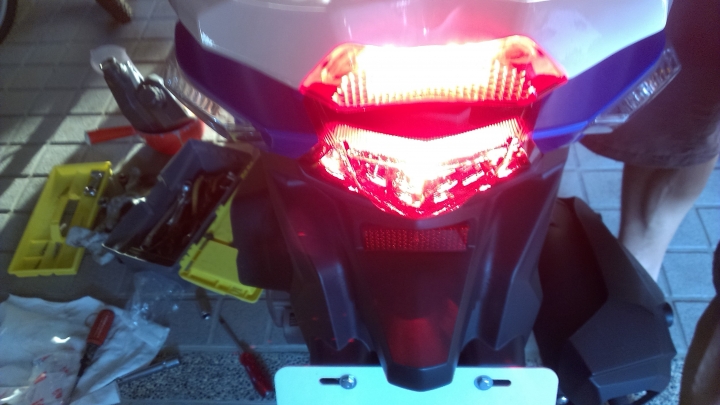 BON 125 DIY裝輔助煞車燈&換機油芯分享~~