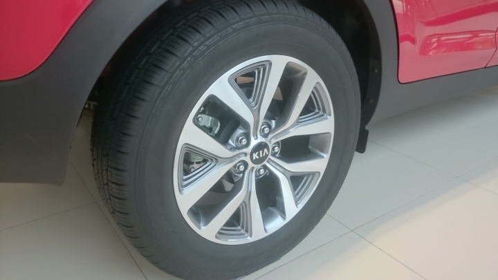 Sportage 展間出現開賣