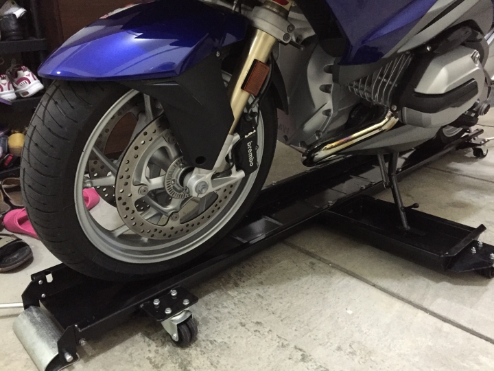 特殊型的重機駐車架(開箱)