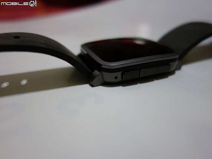 Pebble Time Steel遇見Pebble Time