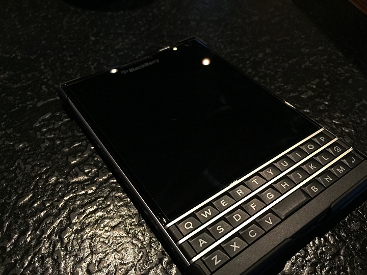 BlackBerry @passport 剛入手，簡單幾張照片