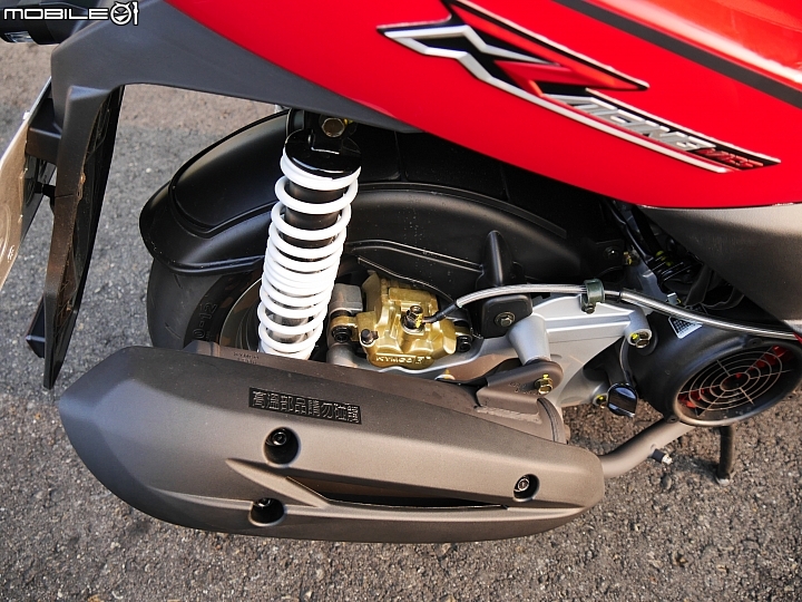 終於換我開箱啦  說新不新 說舊不舊 Racing 150 Brembo特仕版 紅白!!