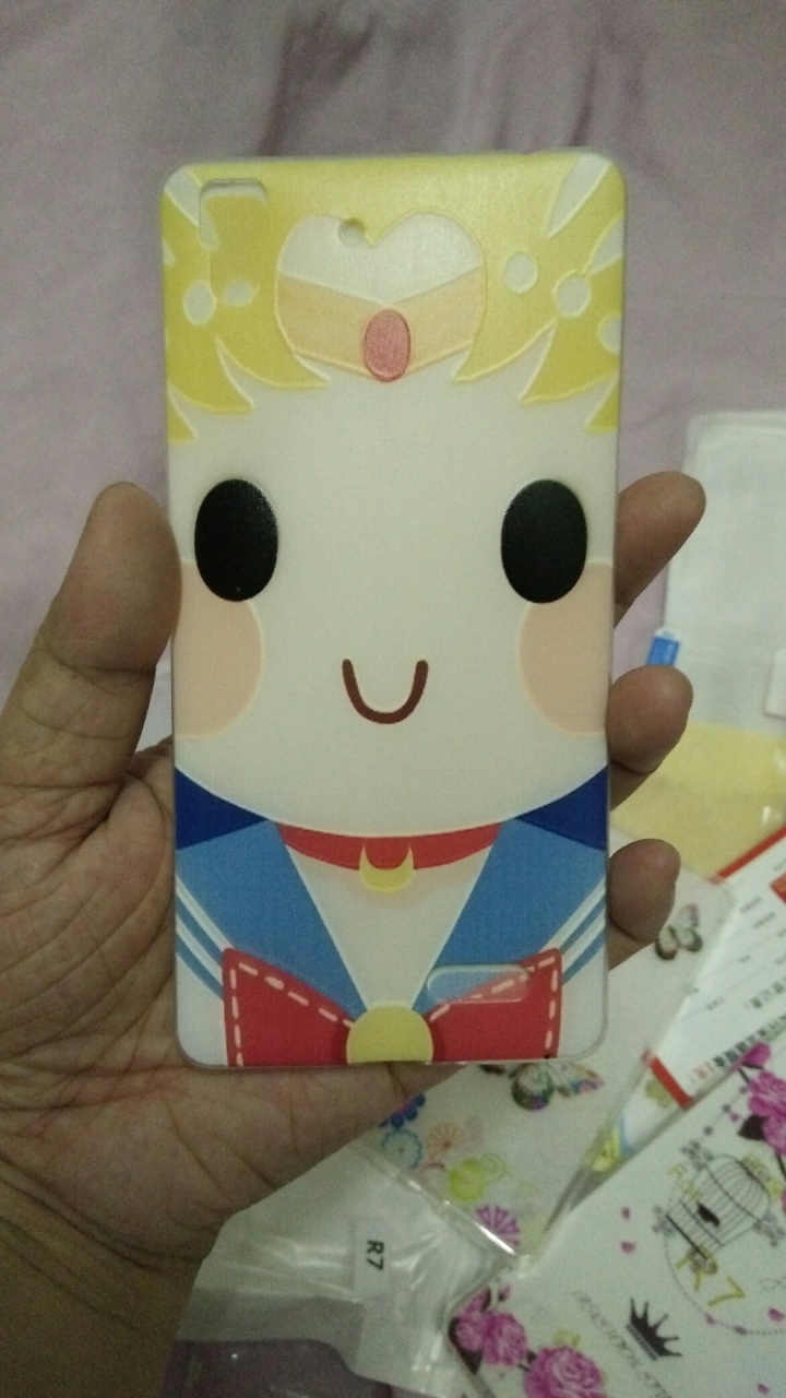 買了oppo R7,那就幫它買衣服穿吧！