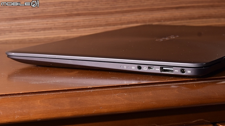 i5版的ASUS ZenBook UX305LA筆電微開箱