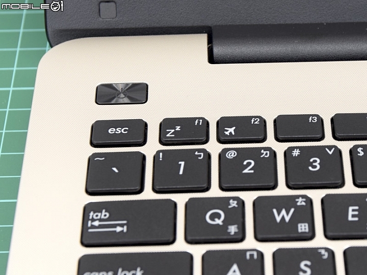 [開箱] Asus K555LB表弟出社會的第一台筆電