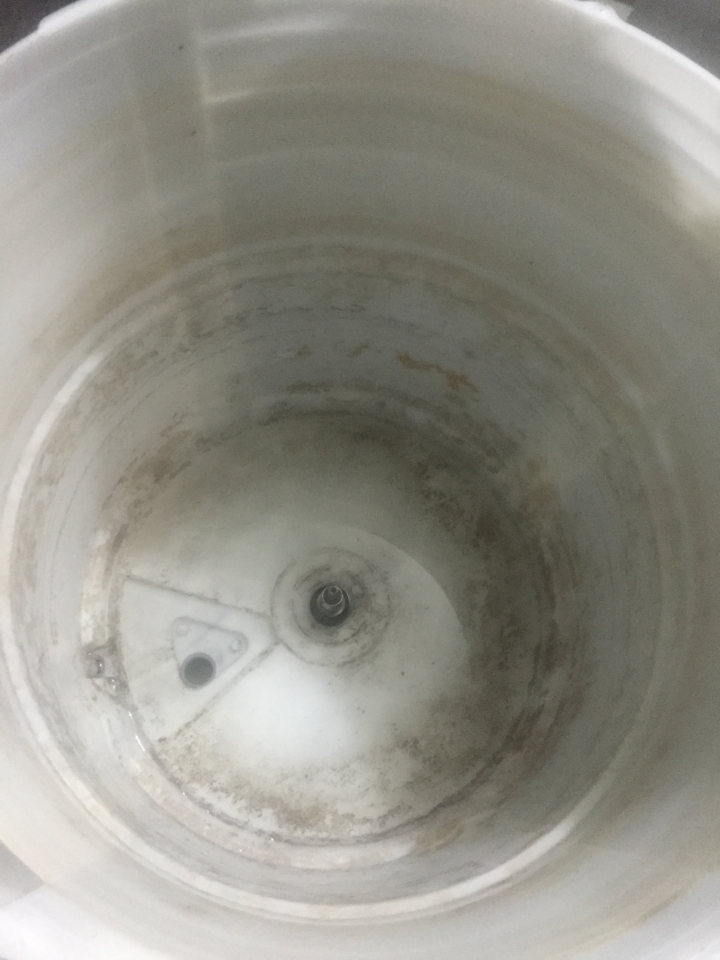 洗一台洗衣機的內槽要1800，父親節的今天我決定自己賺！