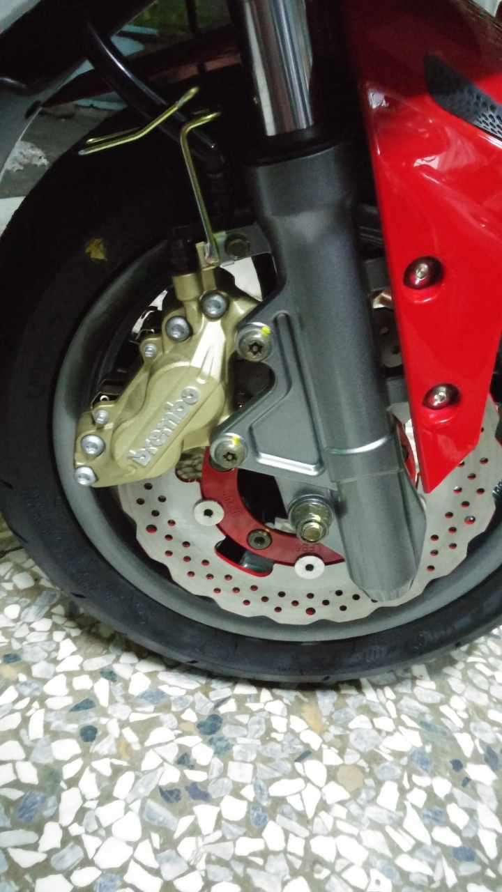[開箱]RACING 150 Brembo 特仕版(少圖)