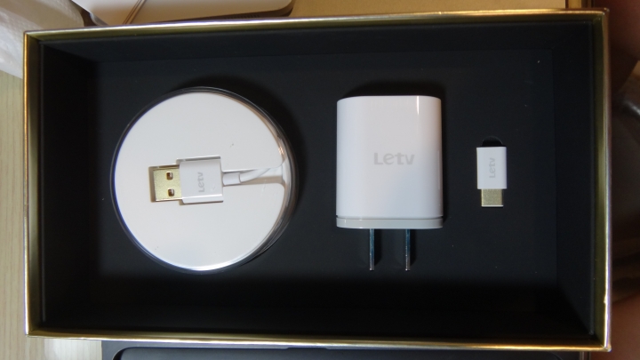 樂視 樂MAX-64G銀 簡單開箱