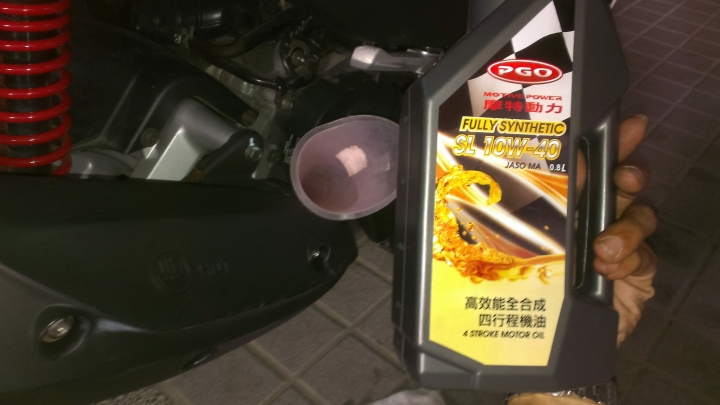 BON 125 DIY裝輔助煞車燈&換機油芯分享~~