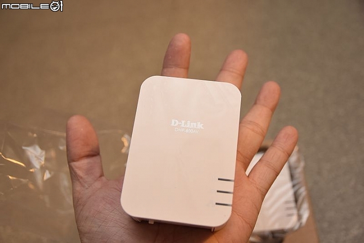 [開箱] DCS-5222L IPCAM+DHP-601AV+ 電力線合體~