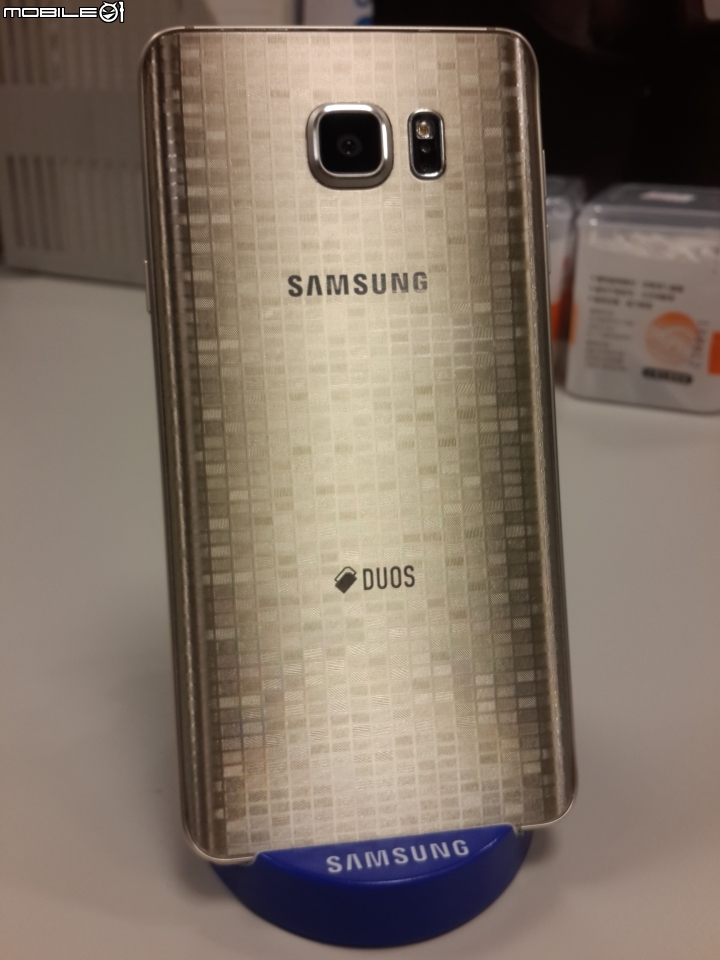 NOTE5 金色款包膜不沾指紋分享