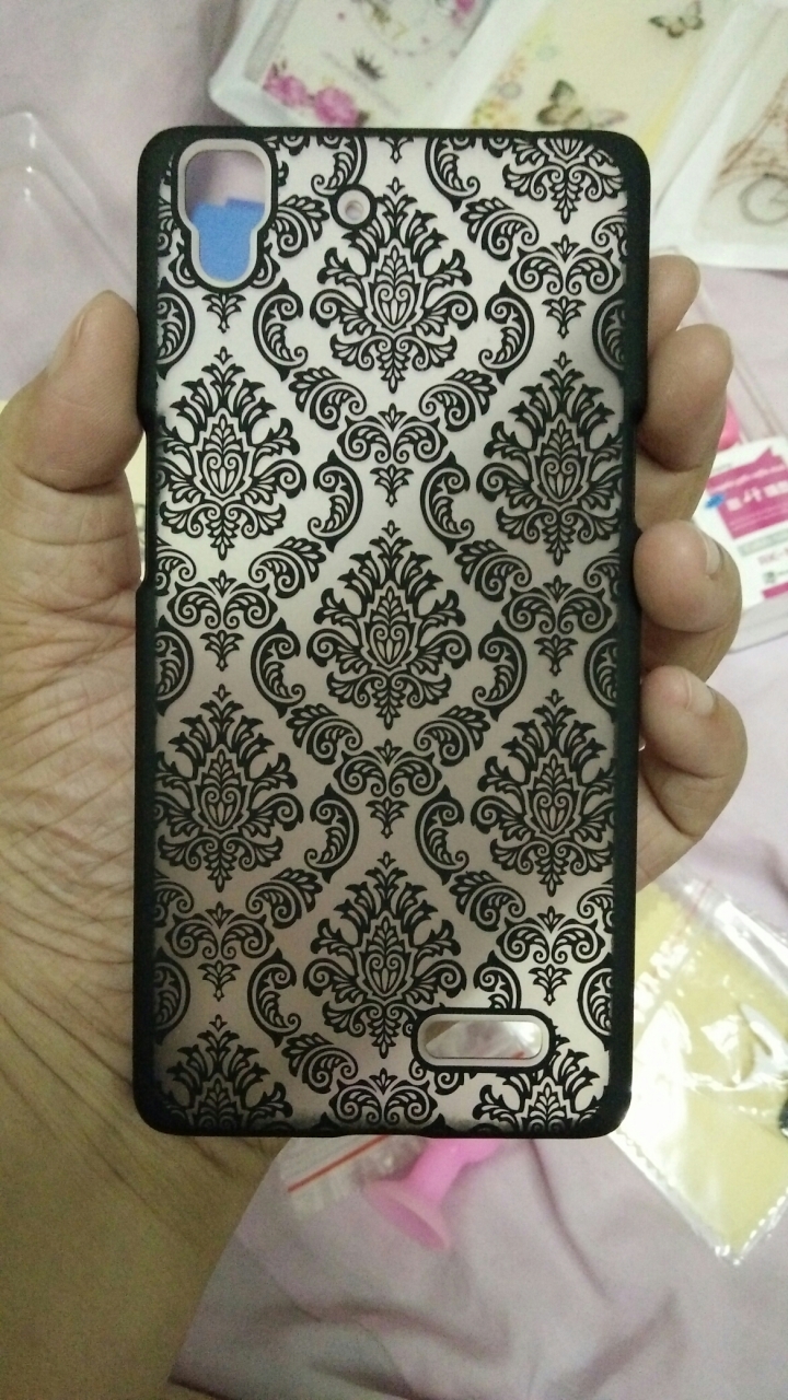 買了oppo R7,那就幫它買衣服穿吧！
