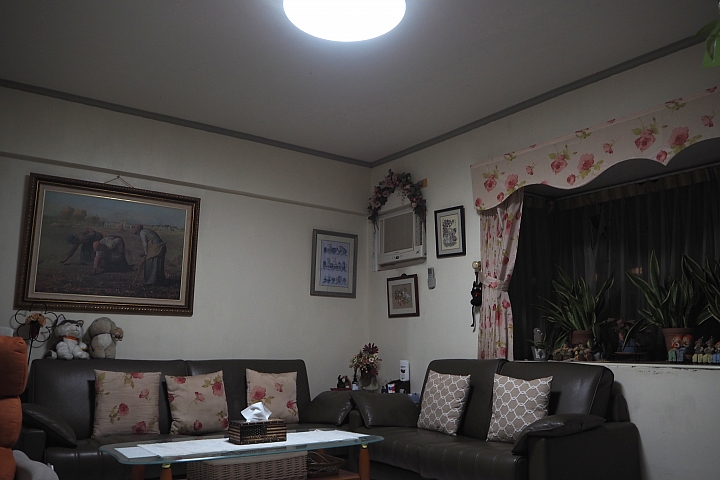 開箱新厝前還是先來開箱燈具XD