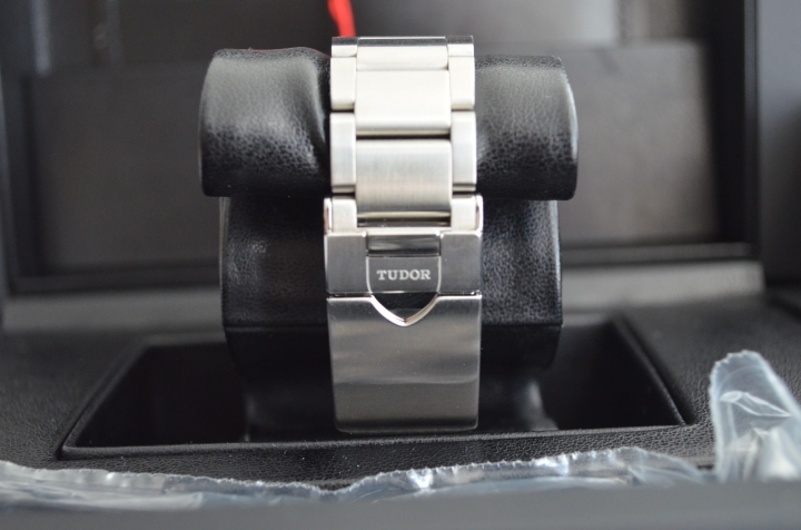 Tudor Black Bay 79220B開箱