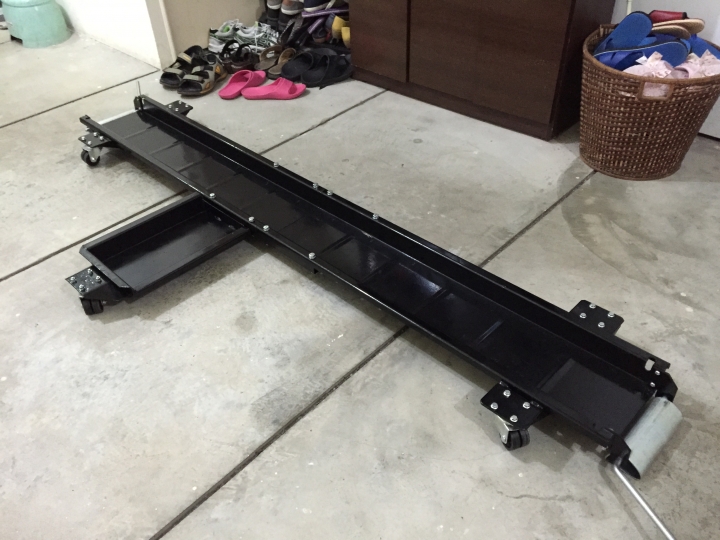 特殊型的重機駐車架(開箱)