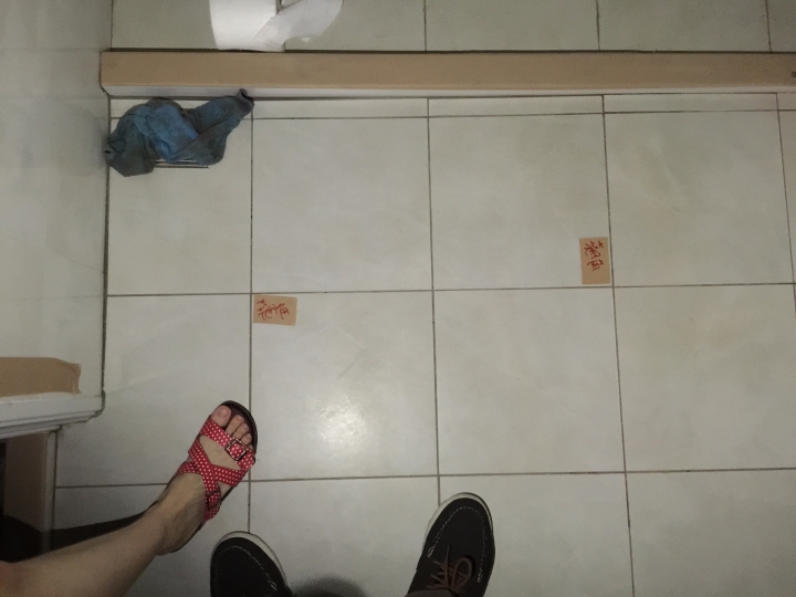 30*30地磚鋪設~這品質???求解!