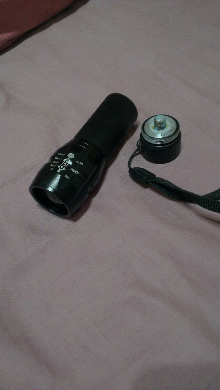 手電筒故障,裝電池依舊無法發光