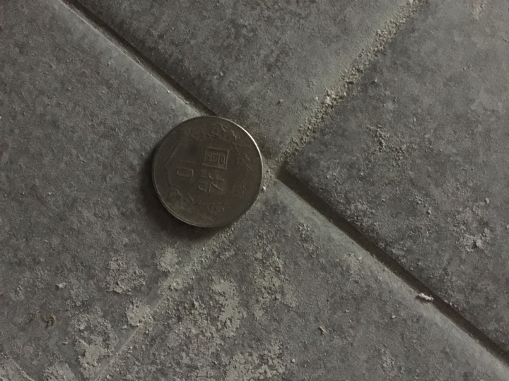 30*30地磚鋪設~這品質???求解!