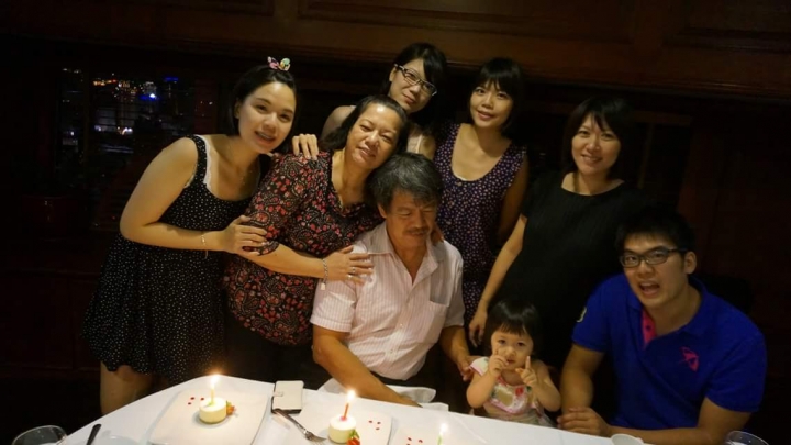 求ps大神，我要正常版的全家福……