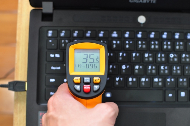 GIGABYTE P34W V3 CPU有無Turbo之遊戲測試