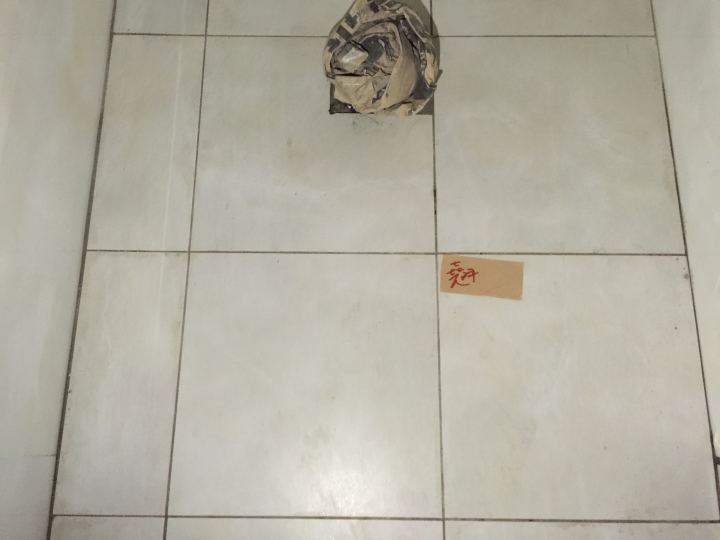 30*30地磚鋪設~這品質???求解!