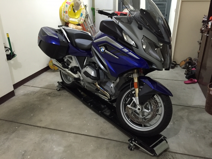 特殊型的重機駐車架(開箱)