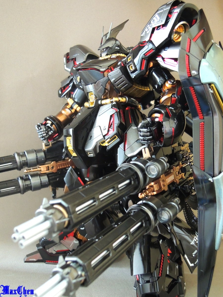MG SAZABI 異色版