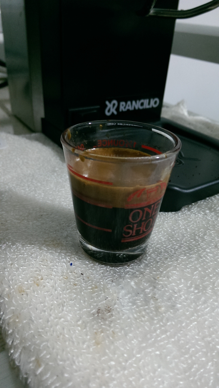 (開箱文) 義大利空運來台的Rancilio SILVIA V4 以及 Rancilio Rocky