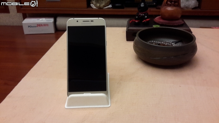 Samsung Galaxy A8 超薄金屬質感開箱