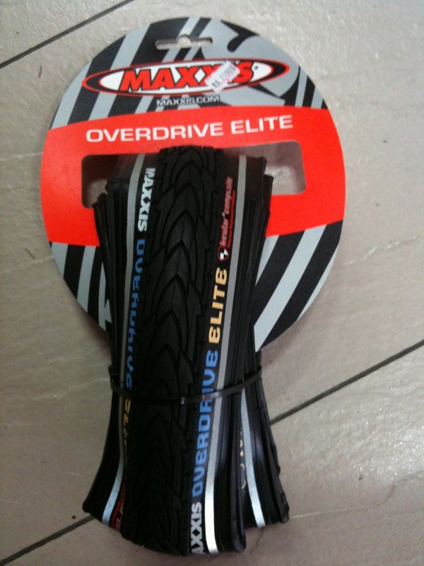 有關MAXXIS M2013 OVERDRIVE 外胎的問題