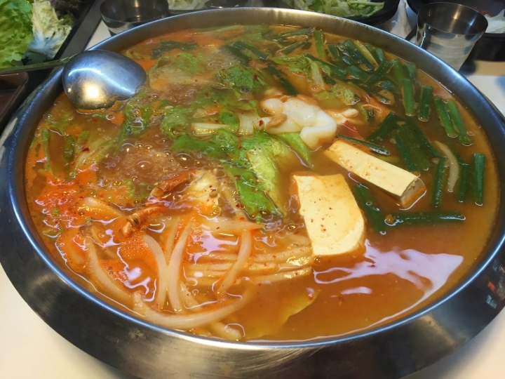 [食記] 韓國八色烤肉。搶鮮品嚐!東區美食、中秋節吃烤肉好選擇!