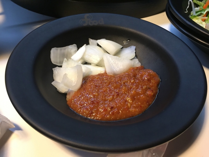 [食記] 韓國八色烤肉。搶鮮品嚐!東區美食、中秋節吃烤肉好選擇!