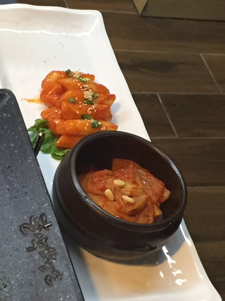 [食記] 韓國八色烤肉。搶鮮品嚐!東區美食、中秋節吃烤肉好選擇!