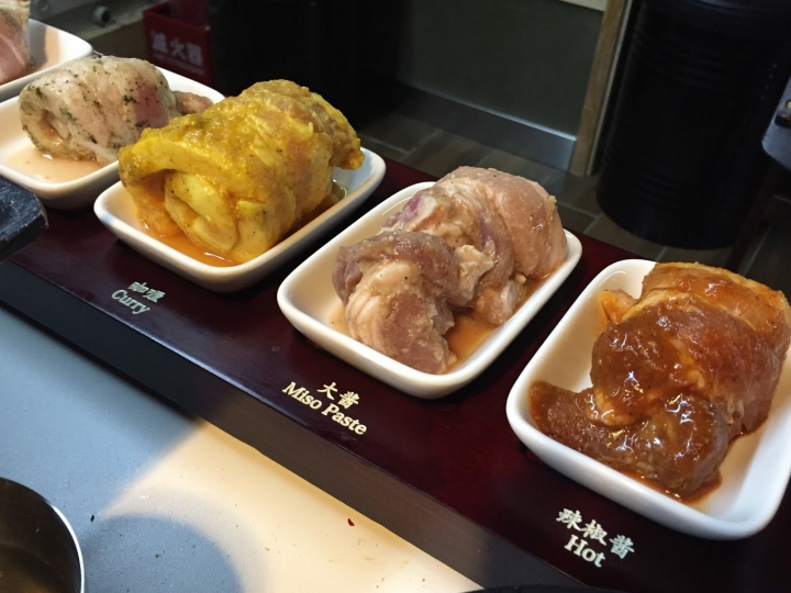 [食記] 韓國八色烤肉。搶鮮品嚐!東區美食、中秋節吃烤肉好選擇!