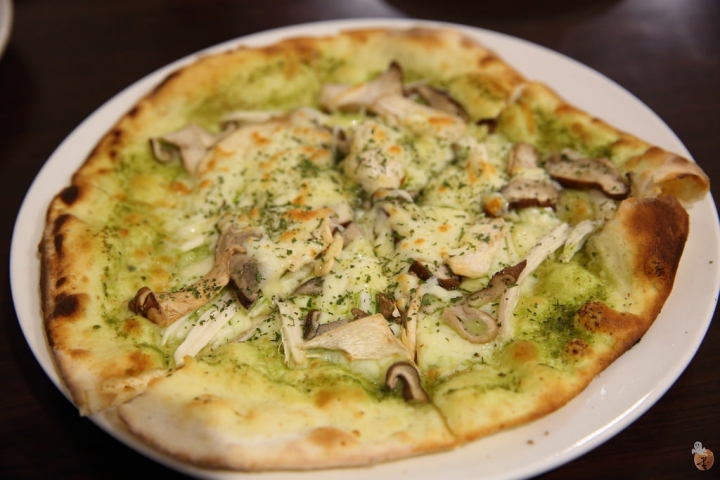 [新北]板橋龍眼樹窯烤手工披薩pizza,平價又美味的披薩  by蛋拔