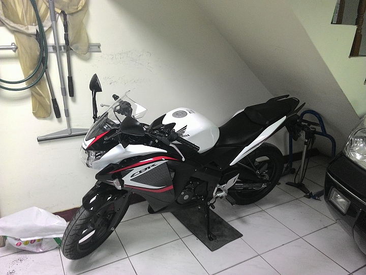 不專業Cbr150r開箱