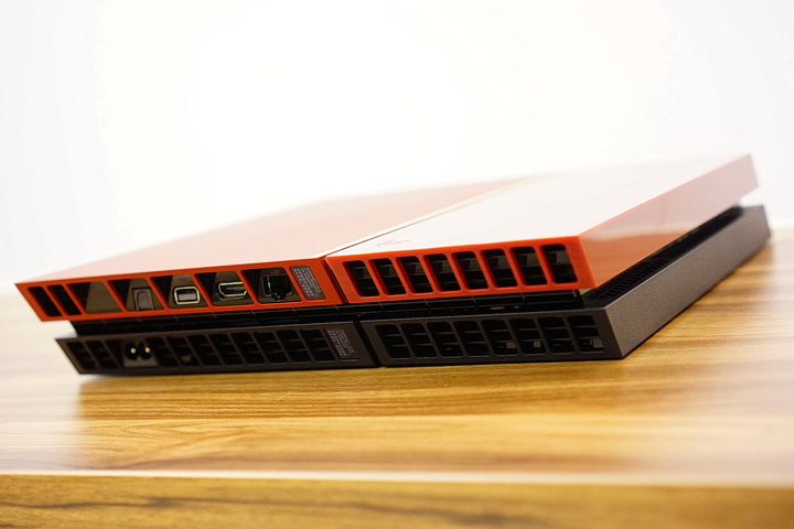 【幻痛】PS4 幻痛機 限量同捆單主機 CUH-1200/1207A 圖 + 文開箱
