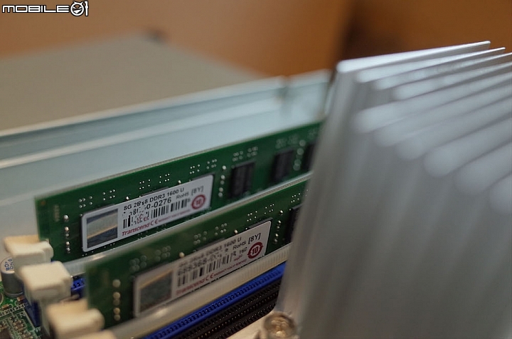 [全臺第一]怪獸級40G效能&自動分層NAS開箱 -QNAP TVS-EC1580MU-SAS-RP 多圖