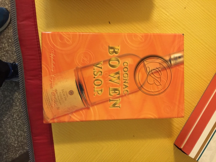 各位神幫，幫小弟看看這些什麼酒？